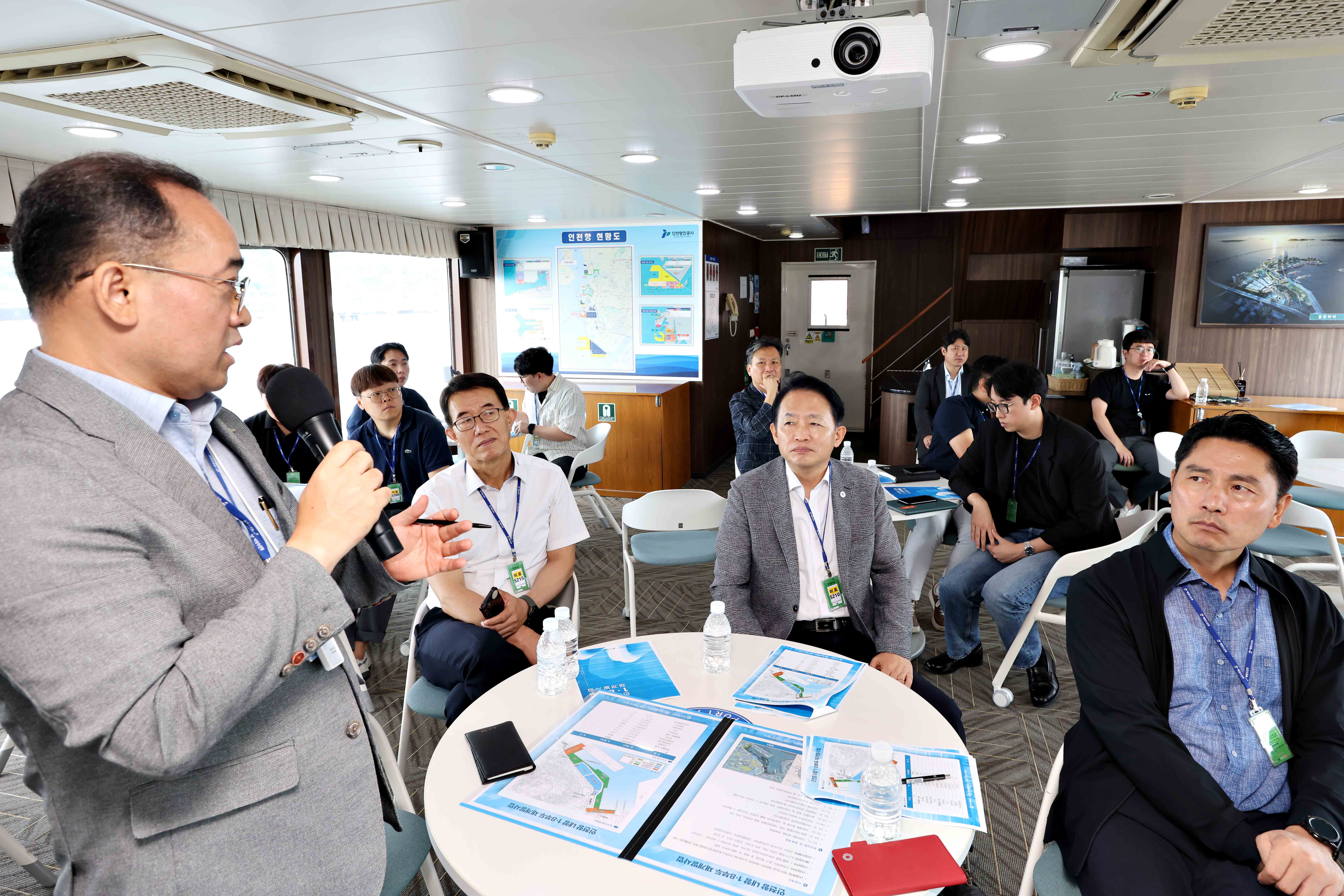 20260728_인천항_내항_일원_현장방문3.jpg 이미지