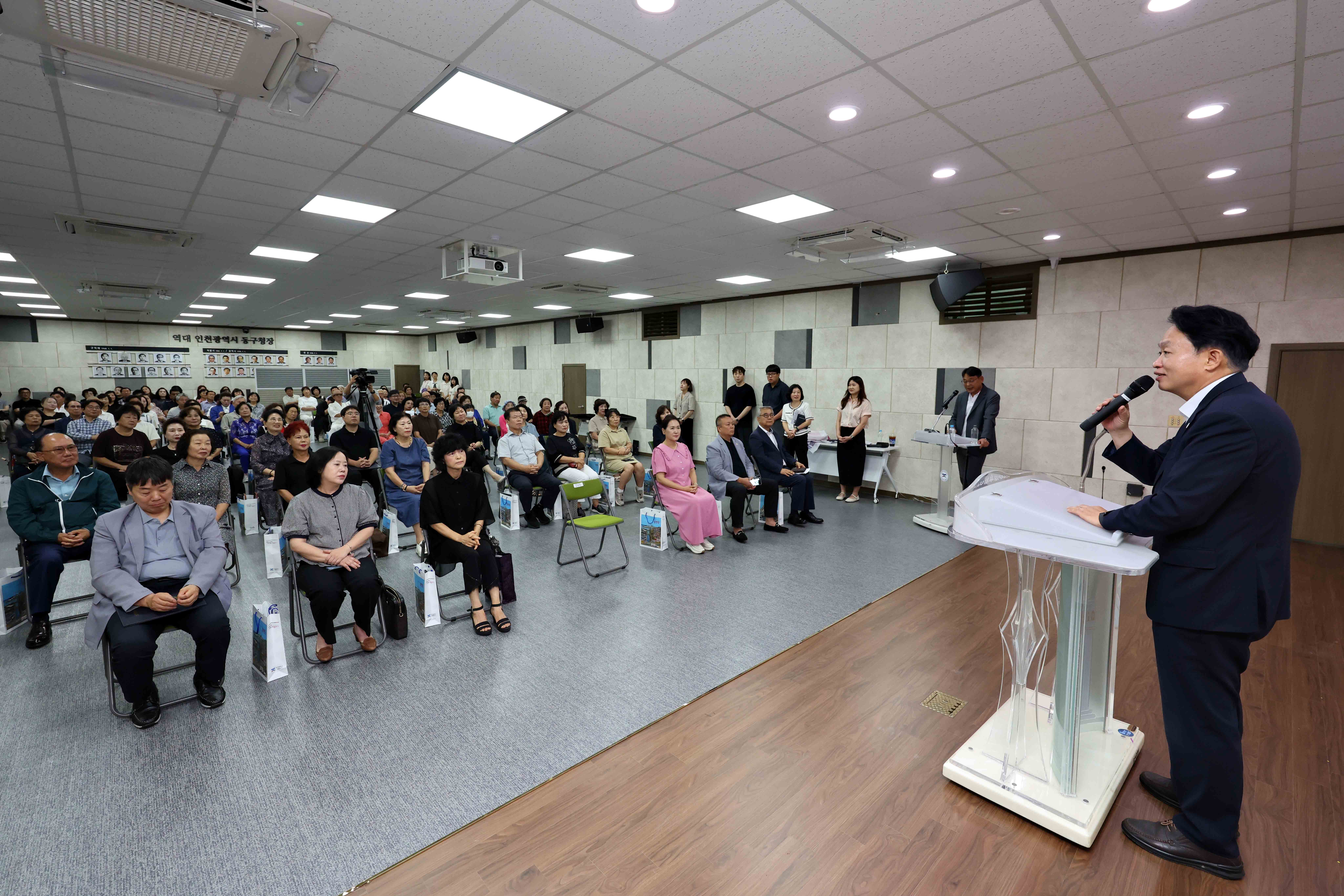 20260731_동_지역사회보장협의체_위원_위촉식_및_역량강화_교육(1회차)13.jpg 이미지