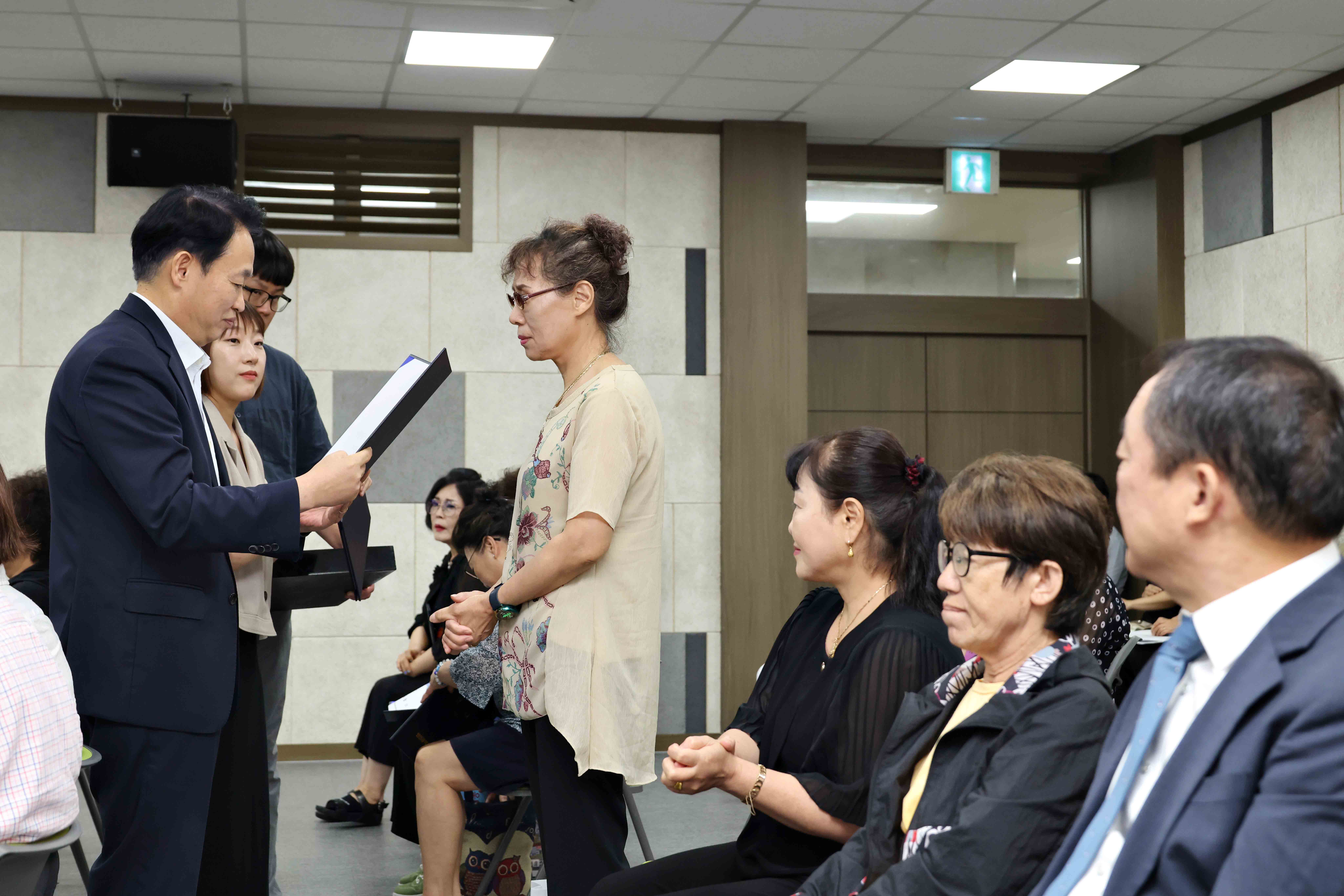 20260731_동_지역사회보장협의체_위원_위촉식_및_역량강화_교육(2회차)4.jpg 이미지