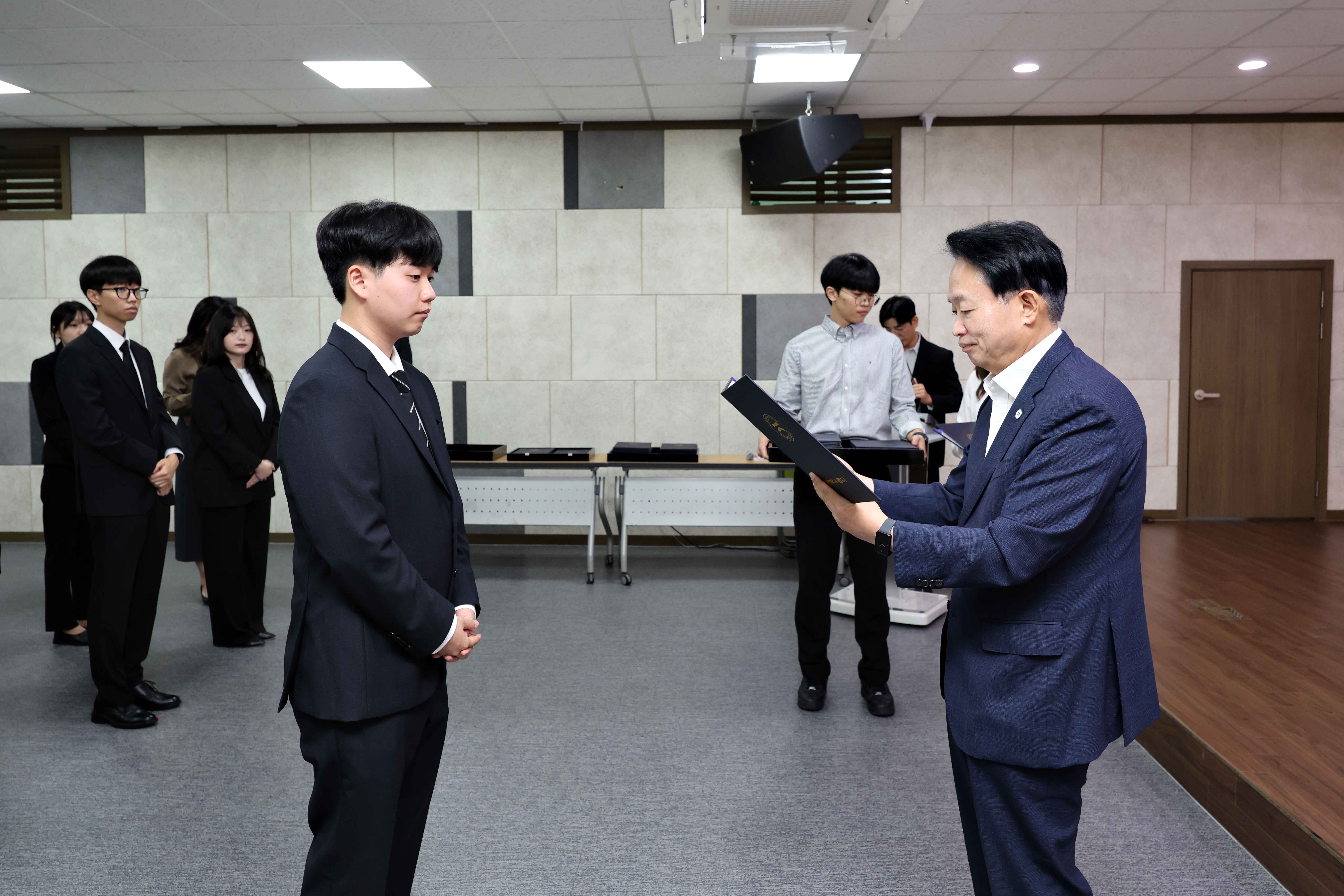 20261006_임용장_수여식6.jpg 이미지