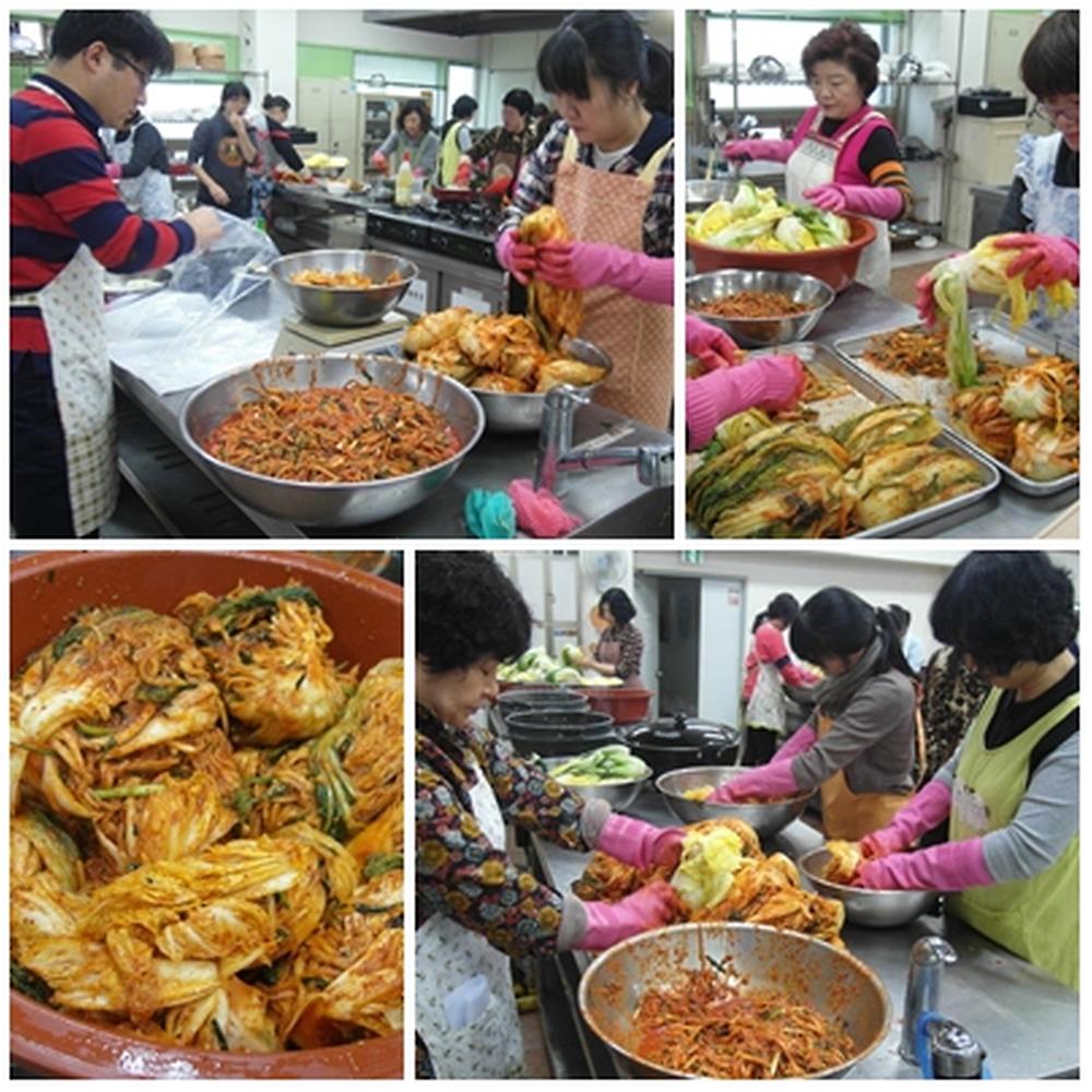 2013년 제4기 찌개&밑반찬 만들기반 수강생 봉사활동(2013.12.5.) 사진