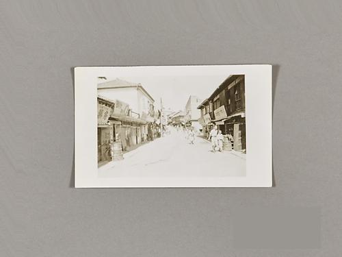 인천관련 흑백사진 1번째 사진